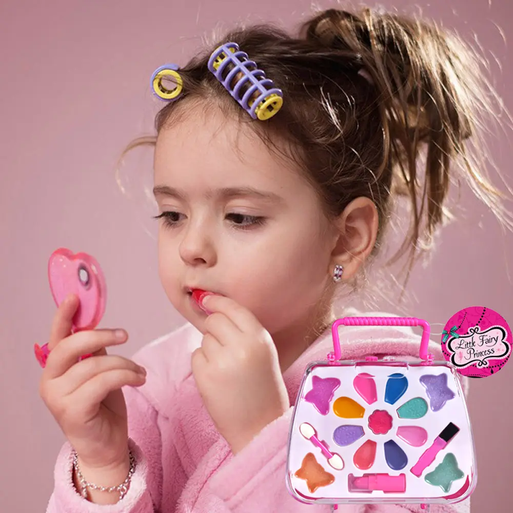 Trendy Looks with Kid Makeup Kit: Express Your Child's Style.