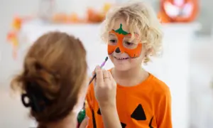 Safe and Skin-Friendly Kids Makeup: Unleash Your Imagination.