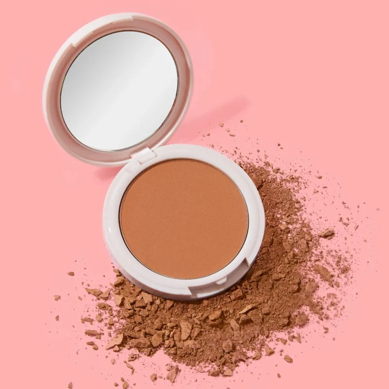 Bronzer Palette: Create a Radiant Look with Our High-Quality Bronzing Powders.
