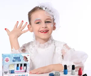 Close-up of Playful Nails with the Kids Makeup Set.