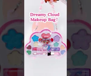 video-dreamy-kids-makeup-bag-0513