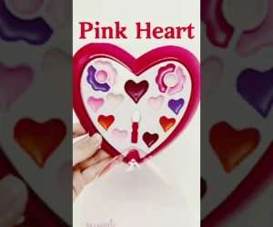 video-pink-heart-makeup-set-for-children